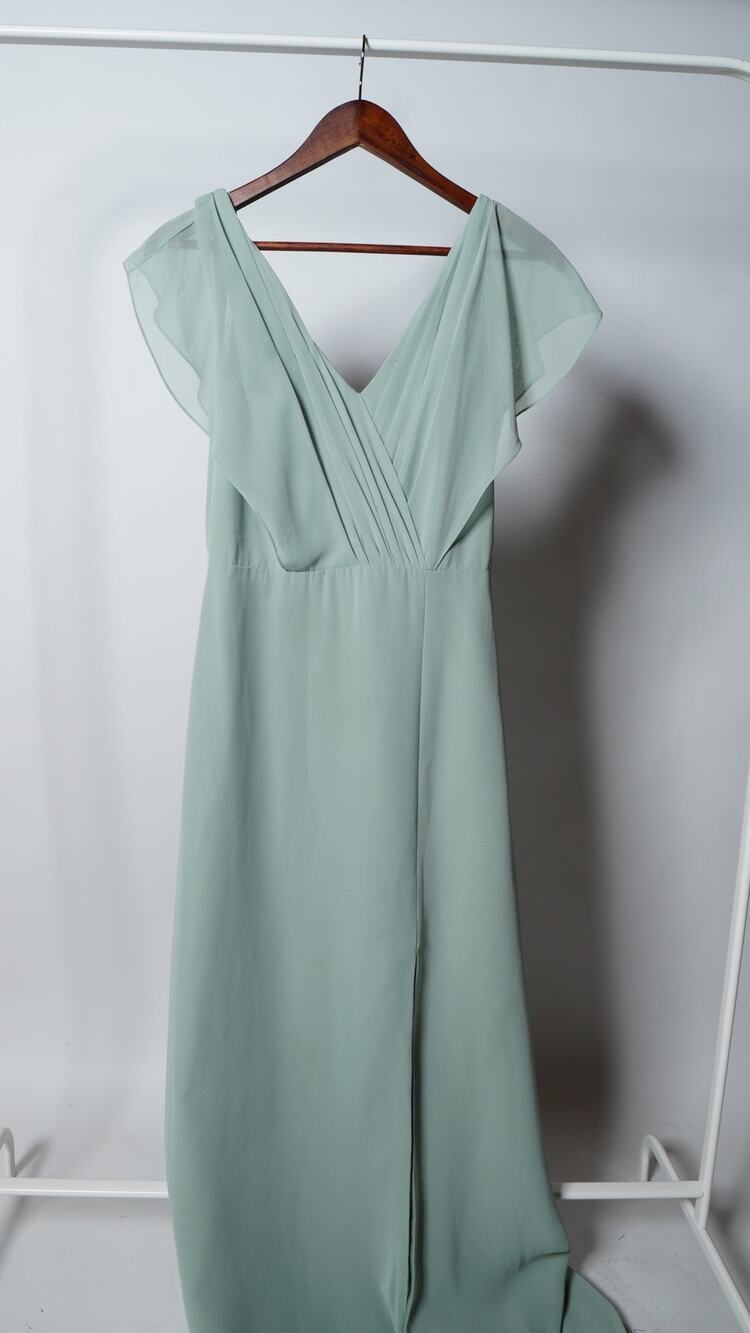 Monique Lhuillier 100% Silk Bridesmaid Dress Gwen Gown Mint Size 6